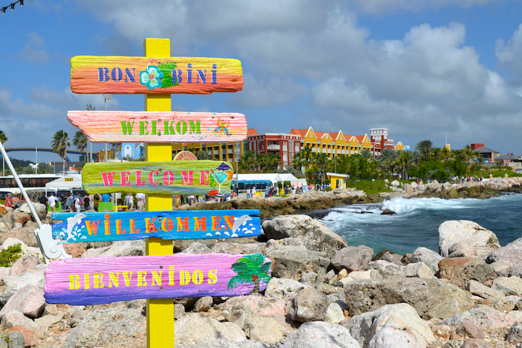 Curacao offshore banking clients