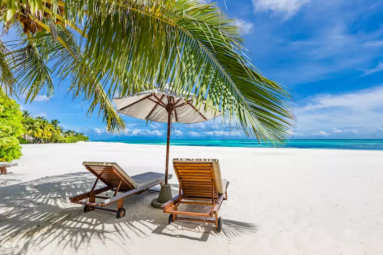 offshore bank account online beach
